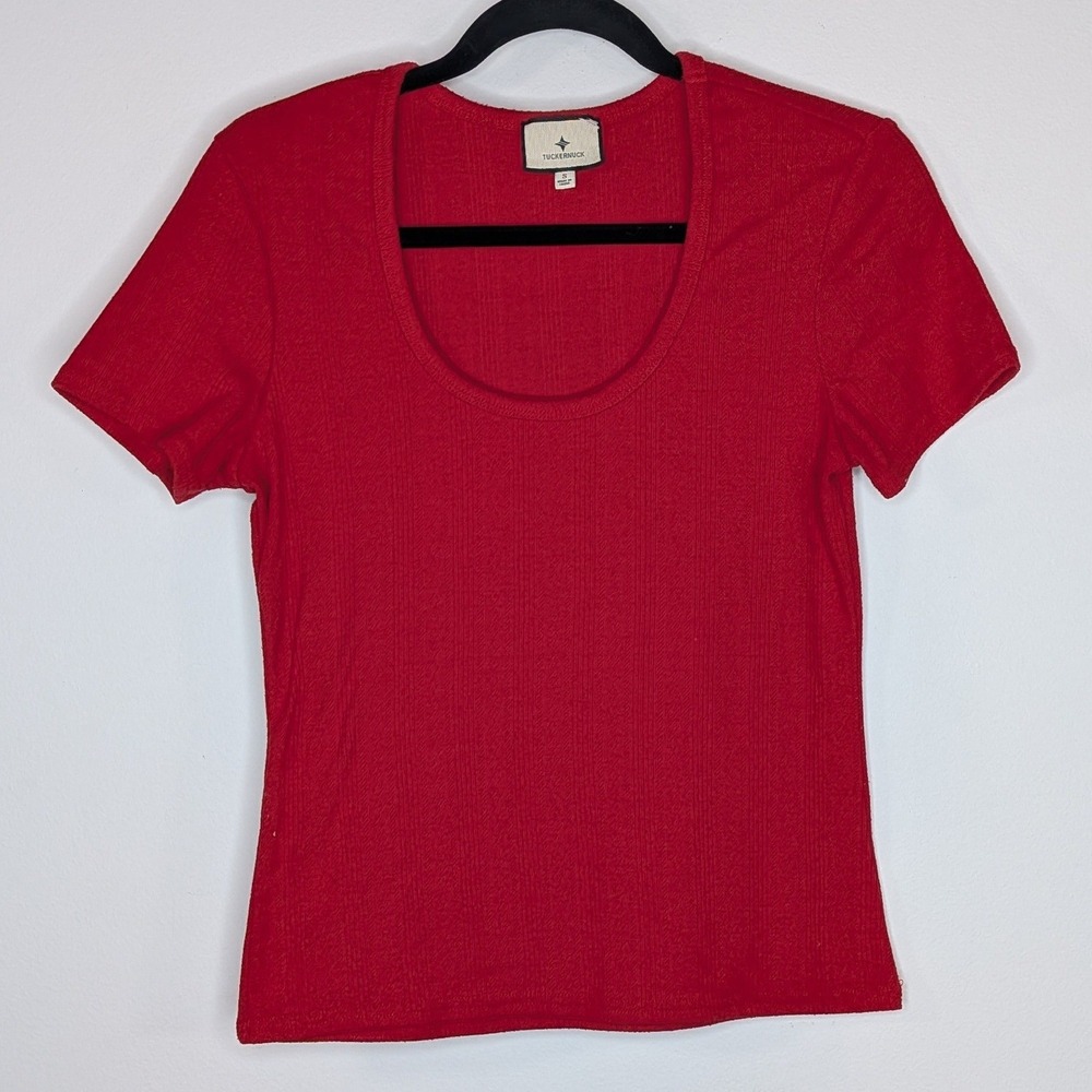 Tuckernuck Short Sleeve Knit Round Neck T-Shirt Red Small
